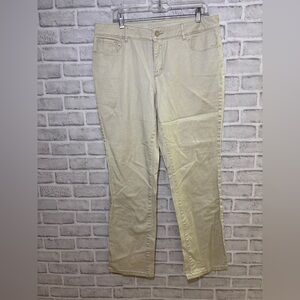 Liz Claiborne Women's Straight Leg Jeans in Cream shimmer size 12
